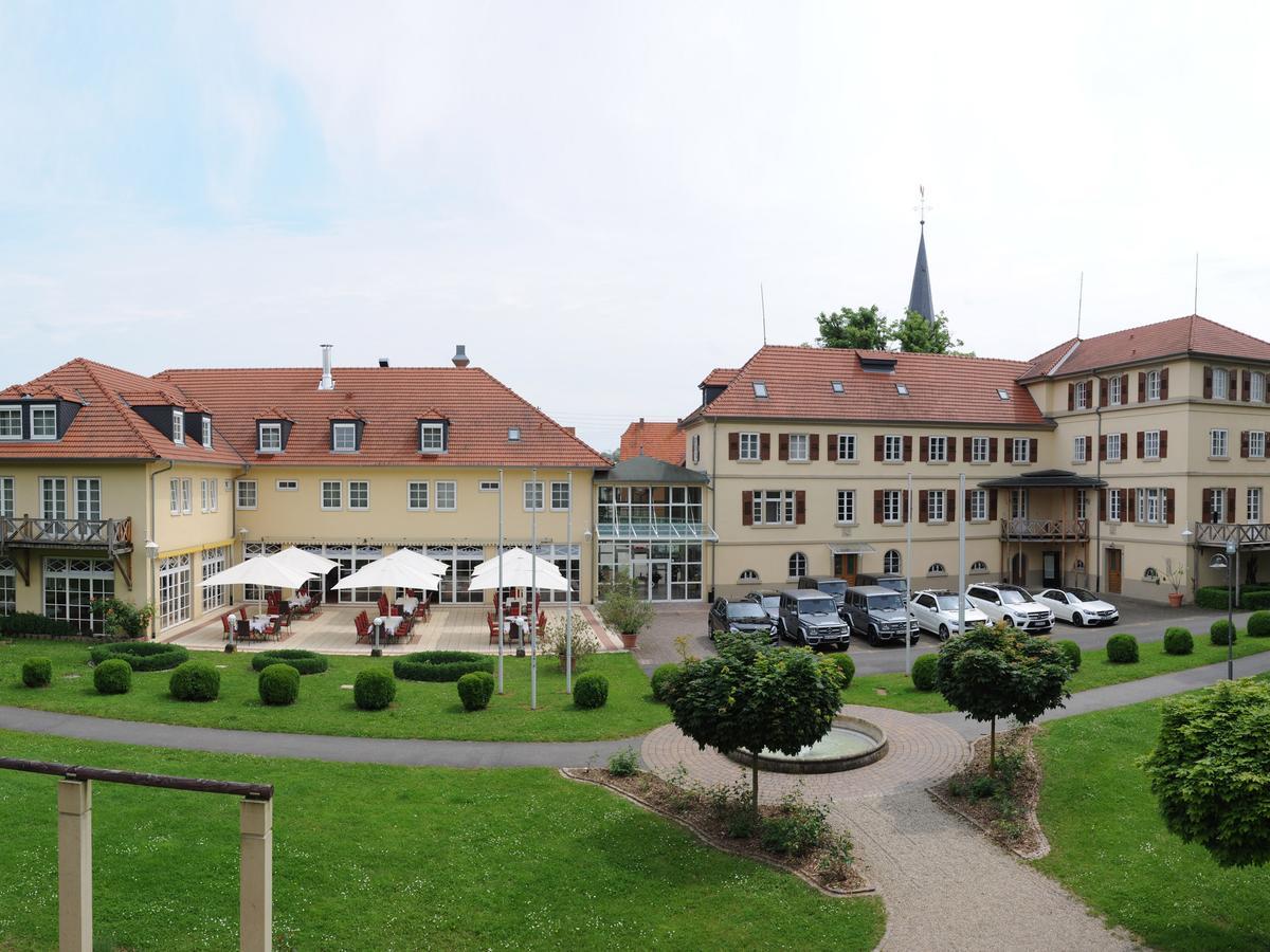 Schlosshotel Neckarbischofsheim 外观 照片