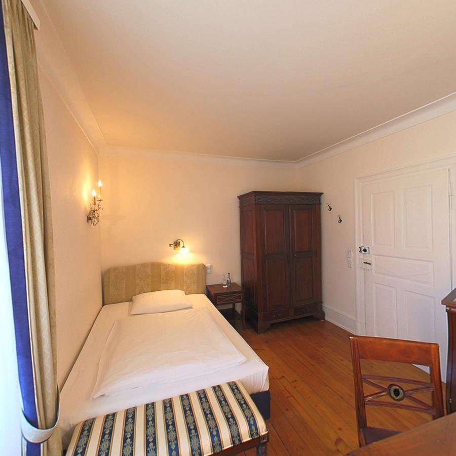 Schlosshotel Neckarbischofsheim 外观 照片