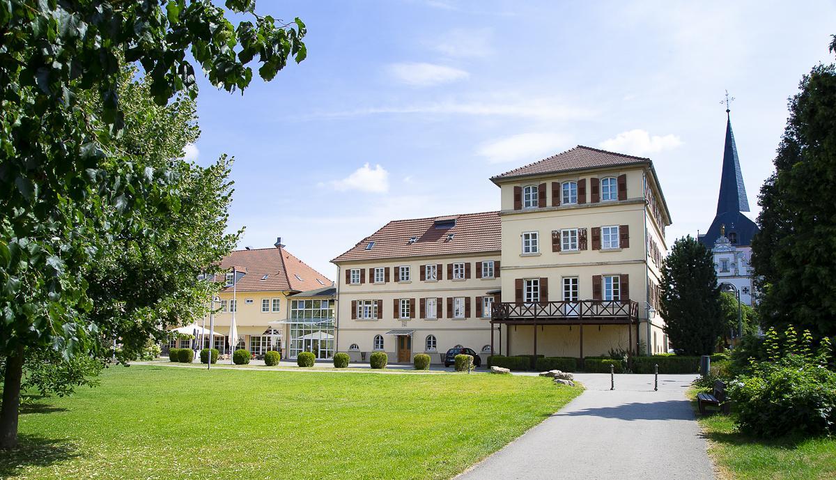 Schlosshotel Neckarbischofsheim 外观 照片